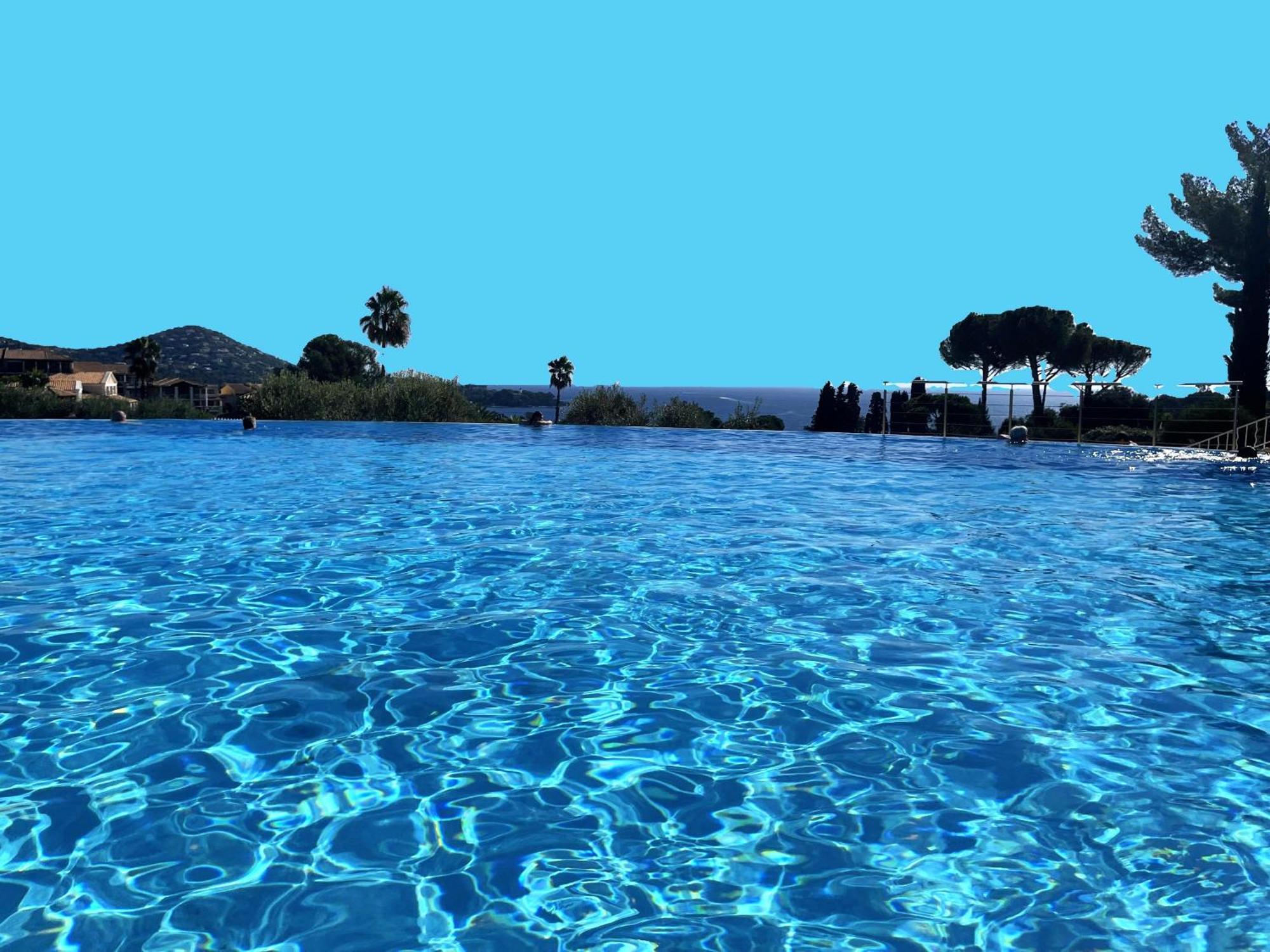 Village Cap Esterel, Piscine, Plage Saint-Raphaël Exterior foto